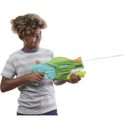 Super Soaker DinoSquad Water Blaster, Pump-Action for Outdoor Summer Games