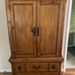 Bedroom Hutch