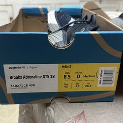 Brooks size 8.5