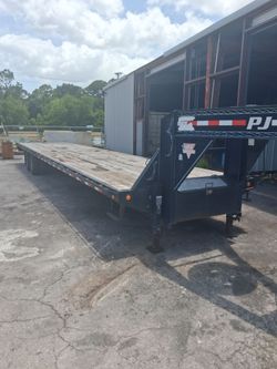 Gooseneck trailer