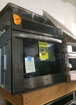 LG 30’ Single Electric Convection Wall Oven