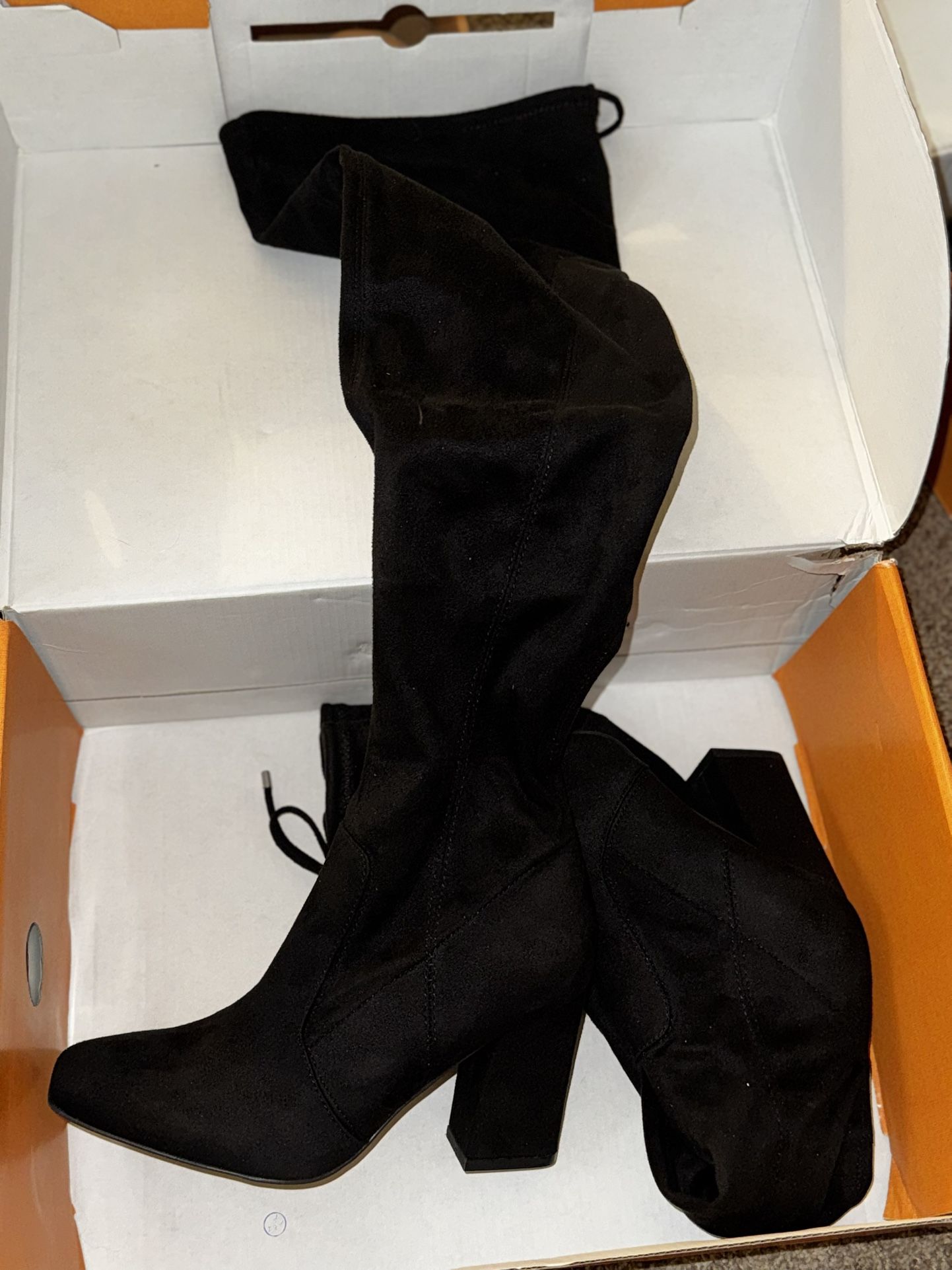 Women’s Knee High Boots Brand New
