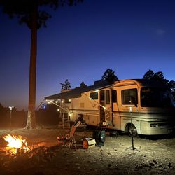1995 Fleetwood Bounder 36ft *Mechanic Special