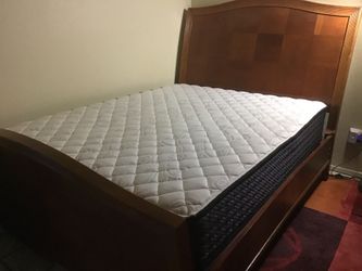 Solid wood Queen size bed with box spring and mattress like new and chest of drawer