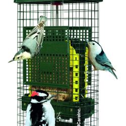 Squirrel Buster Birdfeeder New .
