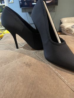 Fashion Nova Black Pumps