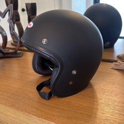 Bell Custom 500 Motorcycle Helmet Matte Black – DOT Certified