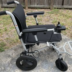 MAKE OFFER MUST SELL TODAY BRAND NEW ELECTRIC WHEELCHAIR NEVER USED HOLDS UP TO 375 POUNDS FOLDABLE INCLUDES EVERYTHING 