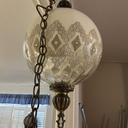 Vintage Classic Mid Century Globe Hanging Swag Lamp Light With Brass Chain