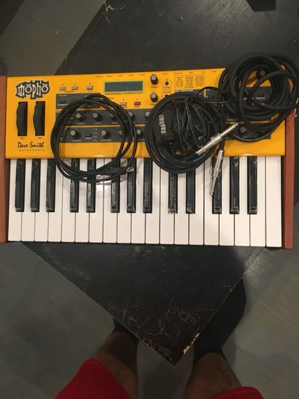 Dave Smith Instruments Mopho Keyboard Analog Synthesizer