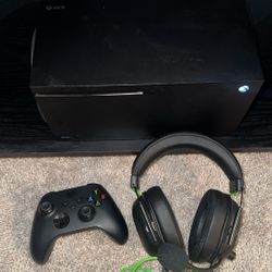 Xbox Series X Console + Controller + Surround Headset + Rechargeable Battery Pack + Elden Ring