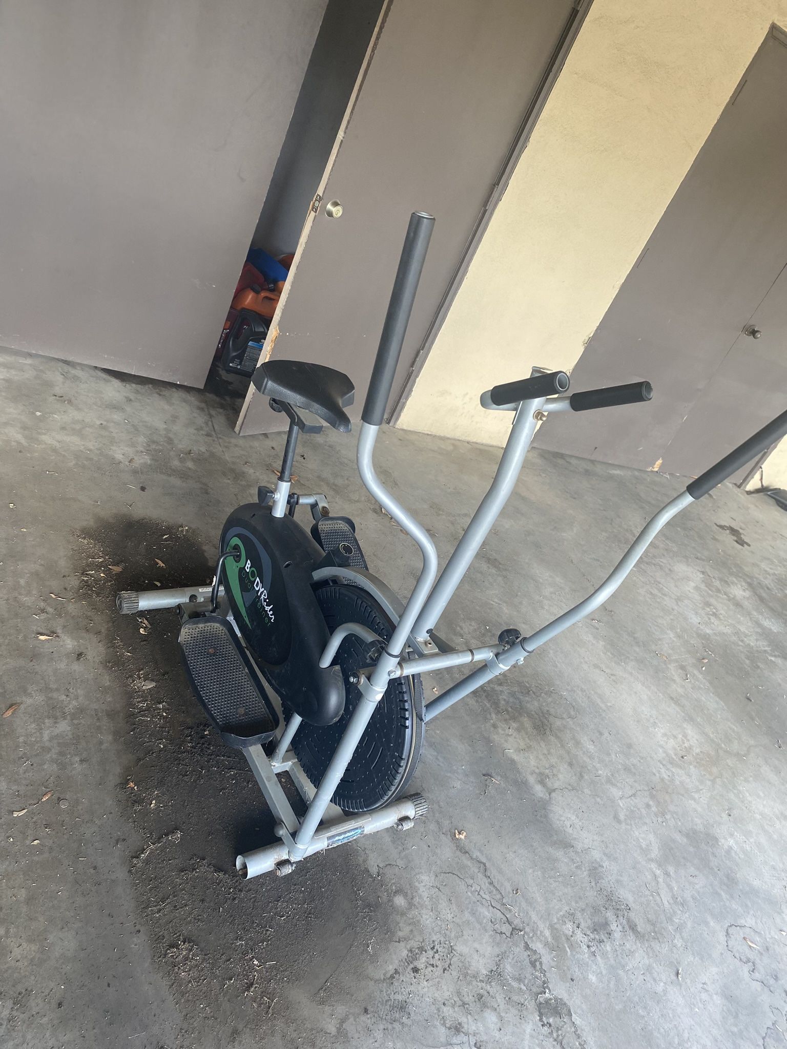 Body Rider BRD2000 Elliptical Trainer and Exercise Bike
