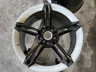 2021 - 2024 Porsche Tycan Front Wheel Damaged