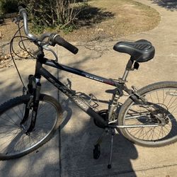 Schwinn mountain bike