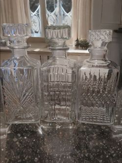 Set of 3 Glass Decanters with Stoppers