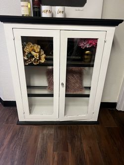 Display Cabinet