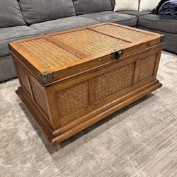 Blanket Chest Or Coffee Table 