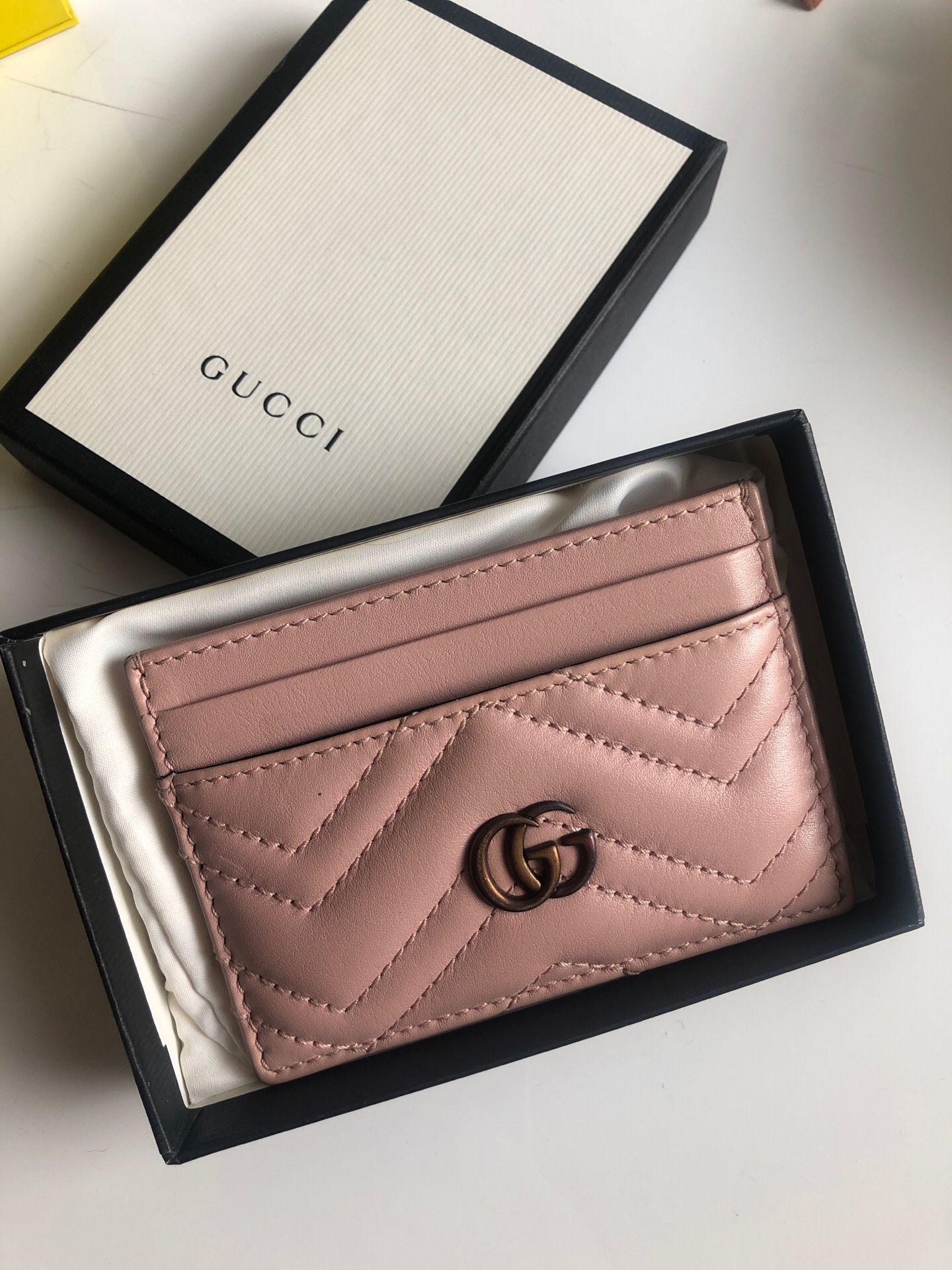 Pink calfskin Gucci Marmont wallet