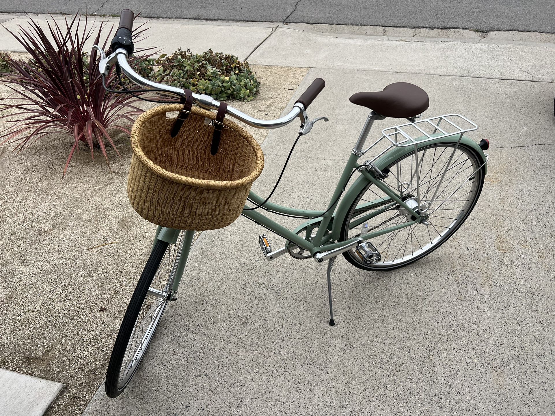LINUS dutch style bicycle 26” antique green $450 OBO