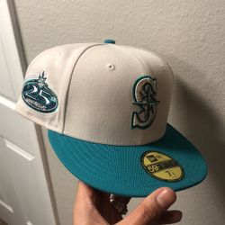 Seattle Fitted