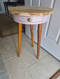 Round Wood Side Table with Drawer