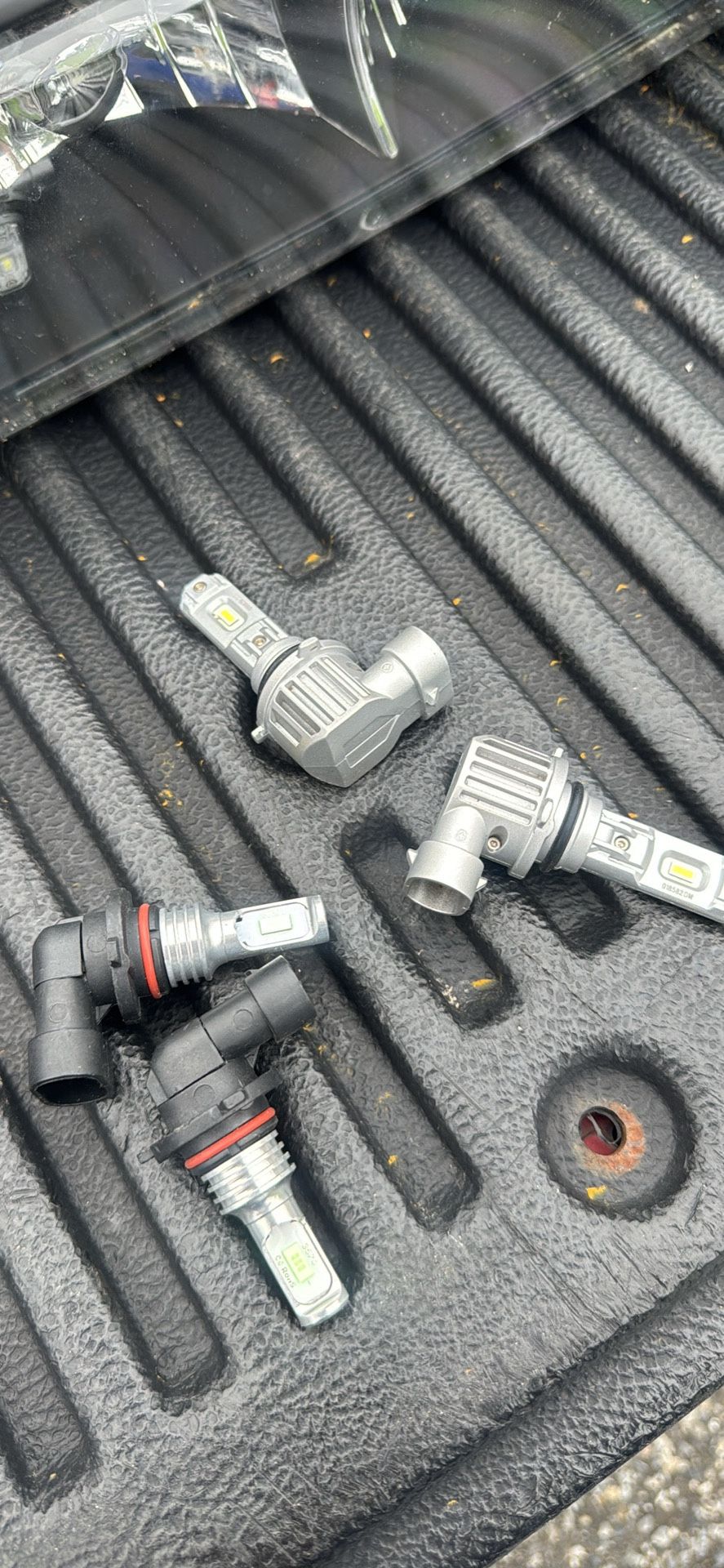 2002 S10 Head Lights And Light Bulbs