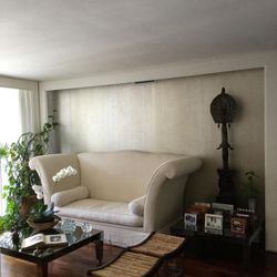 FREE/ GRATIS SOFA
