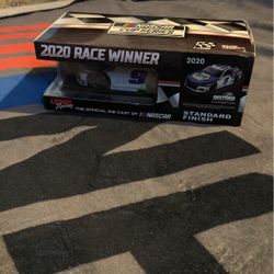 Chase Elliot 1 24 Scale Dicast Car 