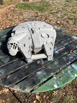 Vintage Star Wars Millennium Falcon Collector Case With Figures And Accessories