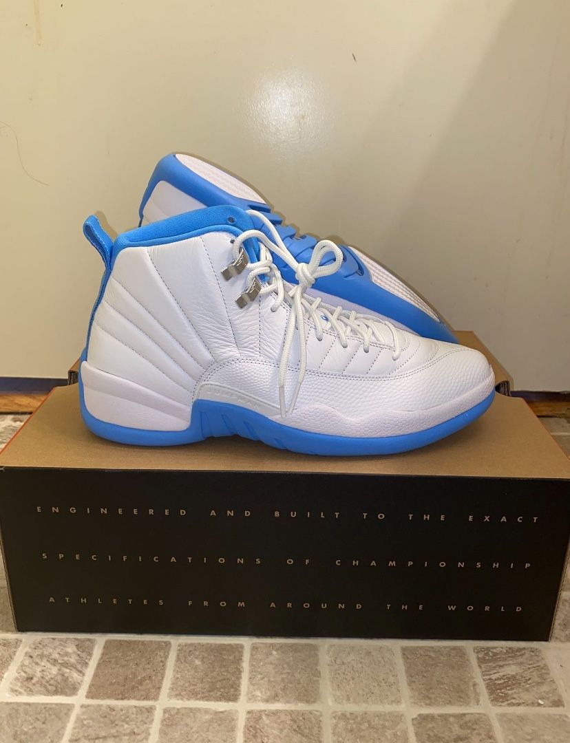 NEW Sz9.5M Air Jordan 12 Retro Original All