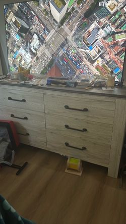 Dresser, Night Stand and Kingsize Bedframe