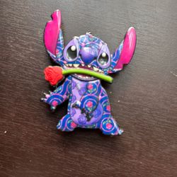 Official Stitch Crashes Disney Pin 