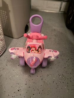 Toddler princess airplane