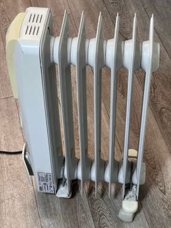 De’Longhi SafeHeat Oil-Filled Radiator Heater