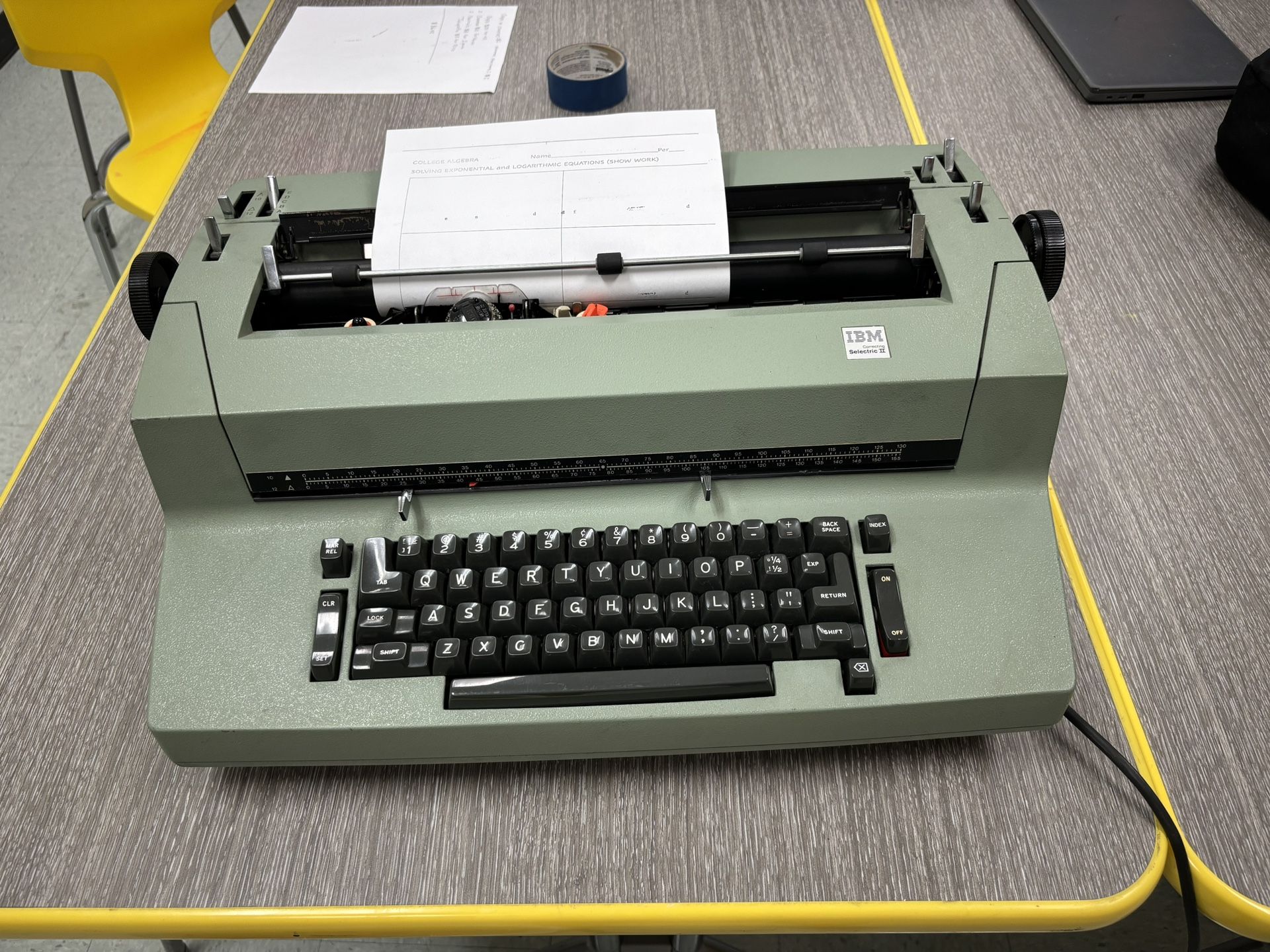 Electric Typewriter IBM Selectric 2
