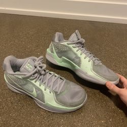 Nike Women’s Sabrina 2