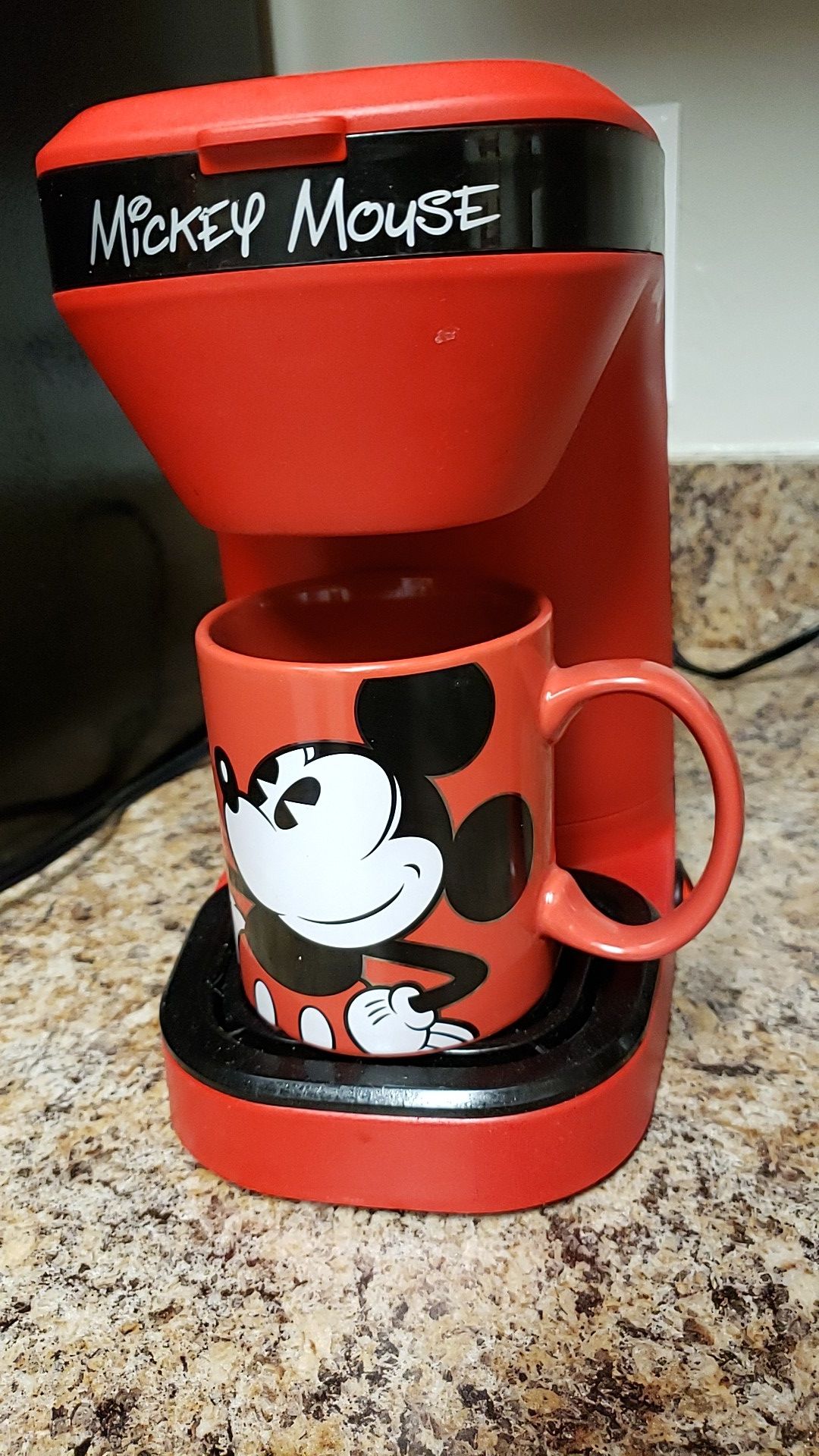 Mickey mouse single serve coffee maker