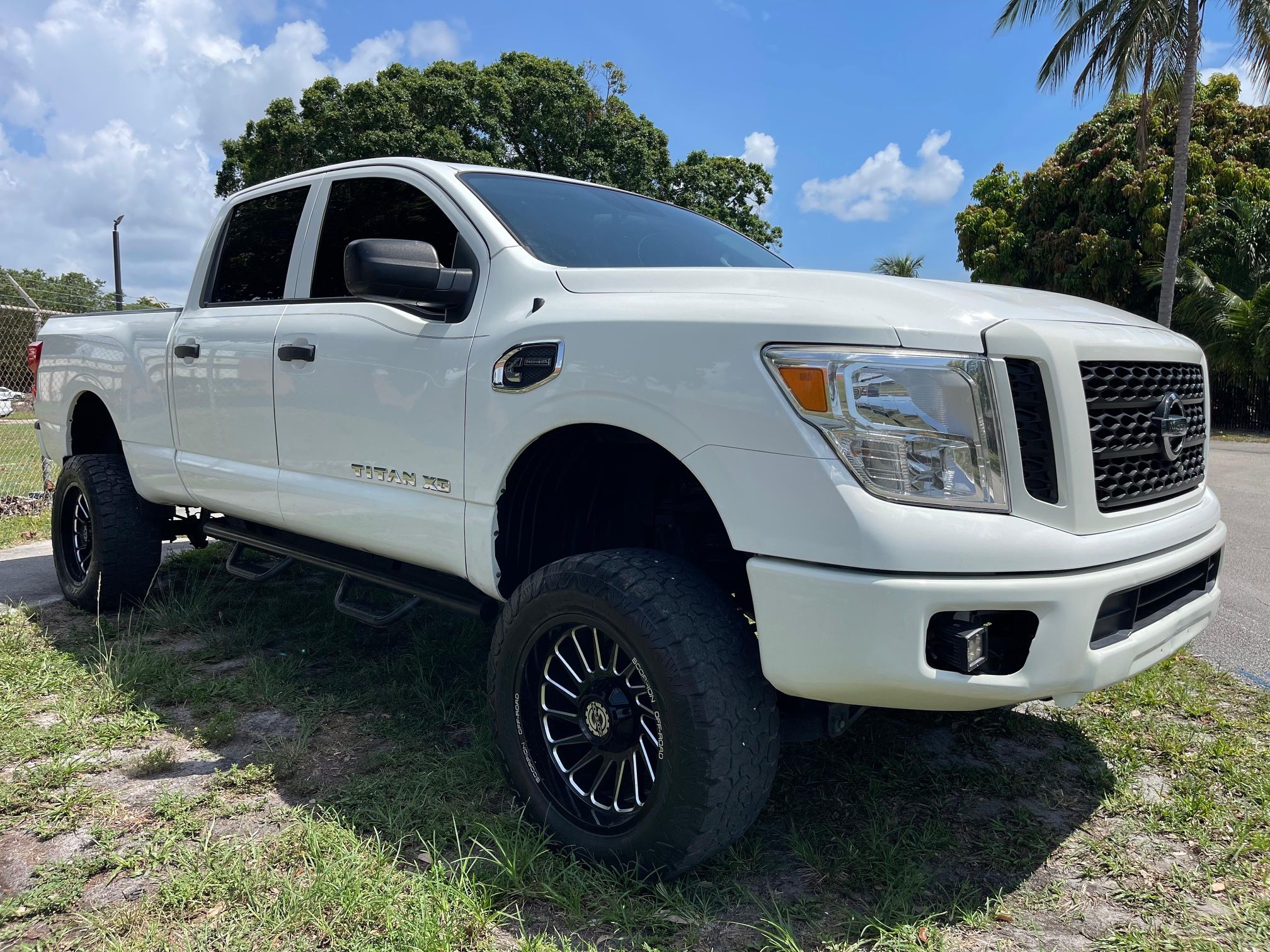 2017 Nissan Titan