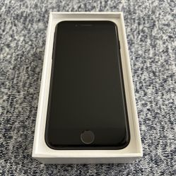 Pristine Apple iPhone 7 w/ Value Added Accessories  