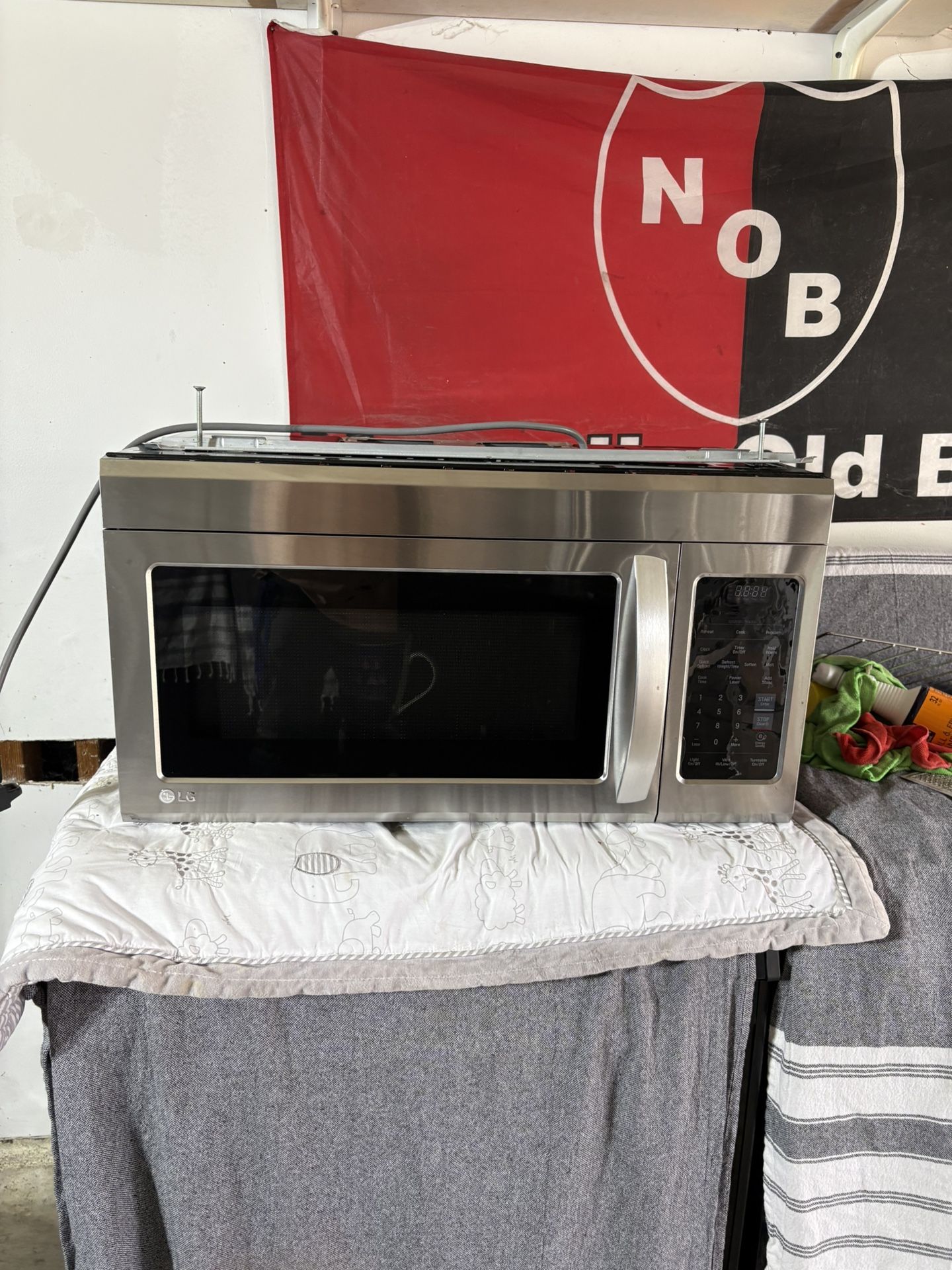 LG OVER THE RANGE MICROWAVE MICROONDAS COMO NUEVO
