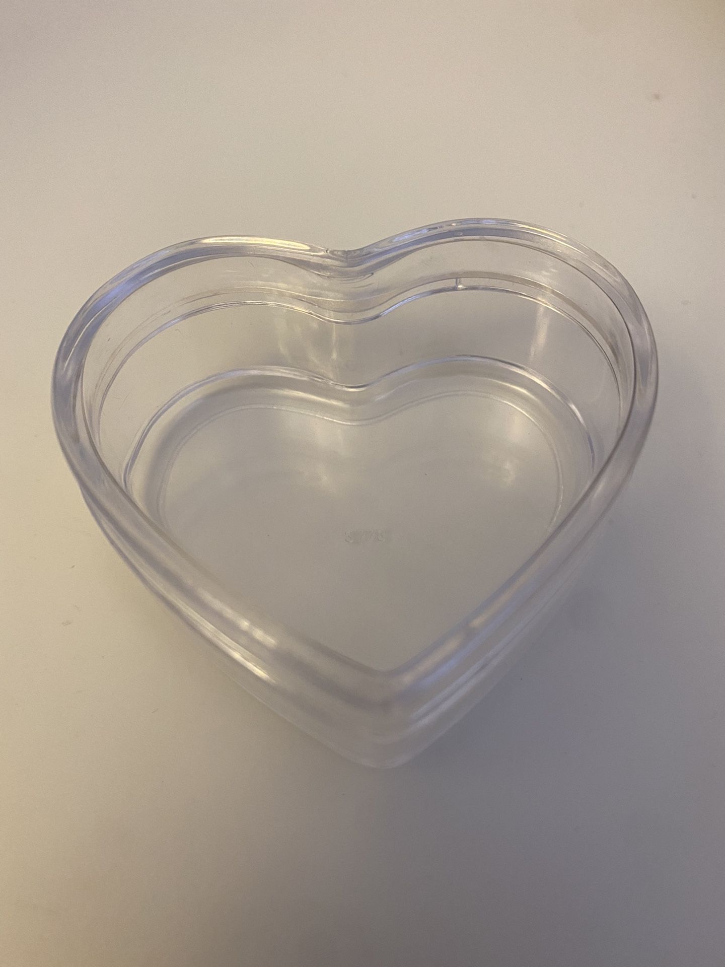 Small Plastic Heart Shaped Boxes