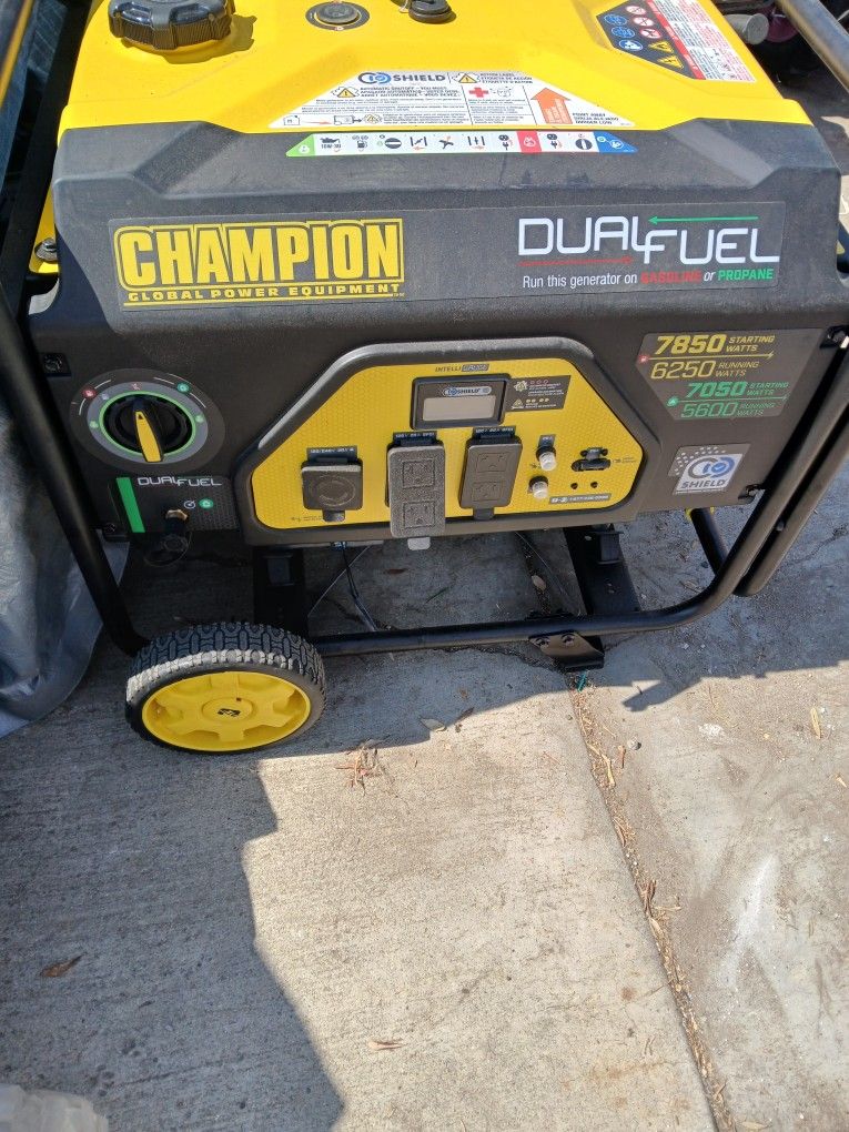 Dual Fuel Generator CHAMPIOM 7850W