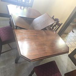 Dining table antique with 5 chairs