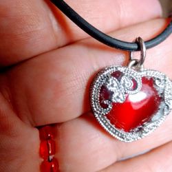 Beautiful ❤️ Heart Choker 🎁🎁🎁