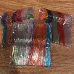 150 Pieces Plastic Eating Utensils 