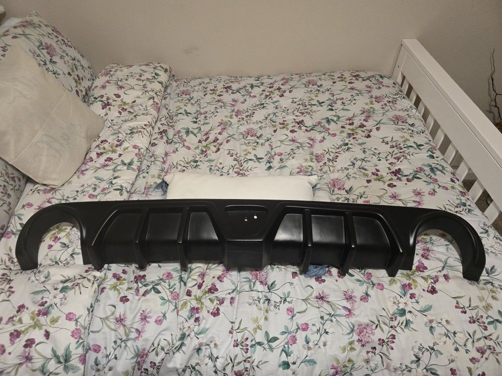 2012-2014 Chrysler 300 Srt8 Rear Valance Aftermarket