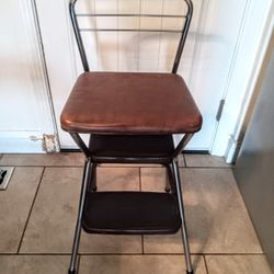 VINTAGE COSCO STEP STOOL 