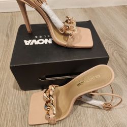 New Nude Heels Sz 6