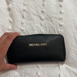 Micheal Kors Wallet $20