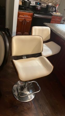 Set of 2 Bar Chairs
